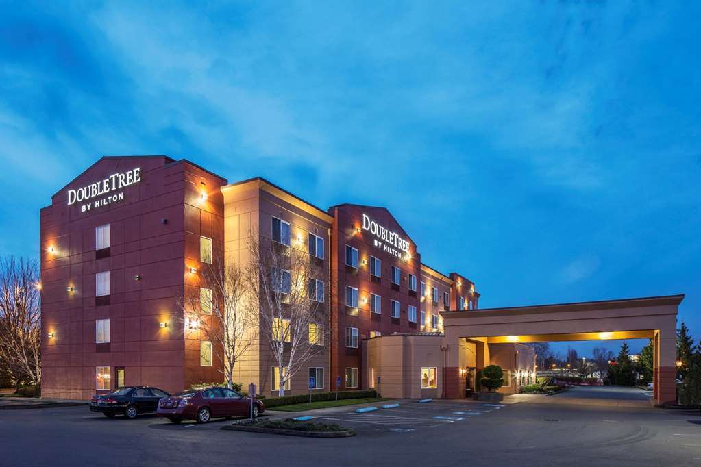 Doubletree By Hilton North Salem Exterior foto