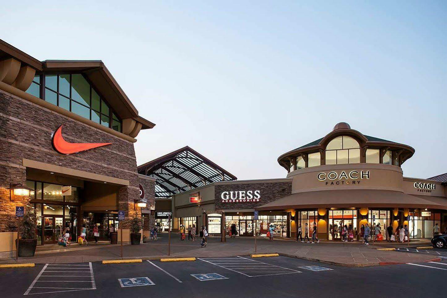 Doubletree By Hilton North Salem Exterior foto